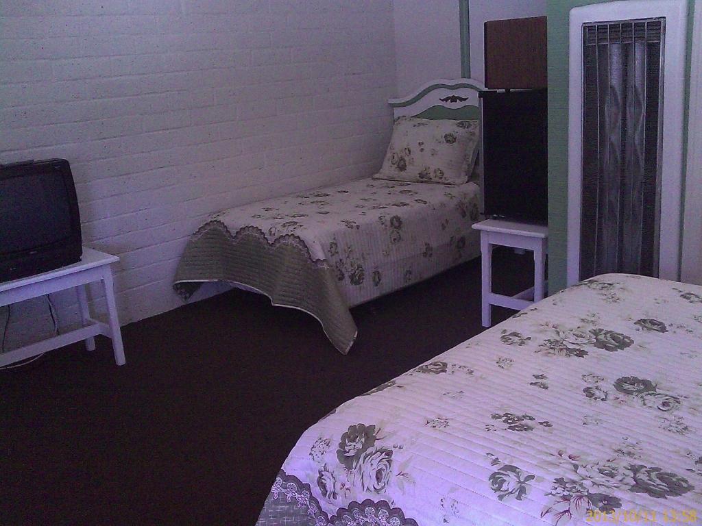 Ranch Motel Tehachapi Δωμάτιο φωτογραφία